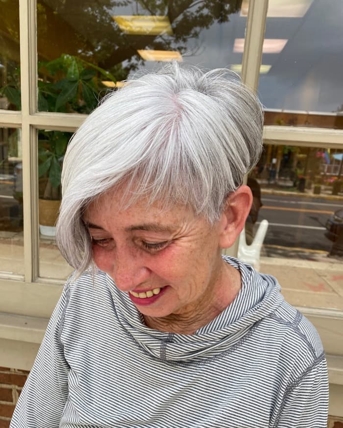 Short pixie haircuts for women over 60